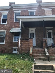 2453 Washington Blvd