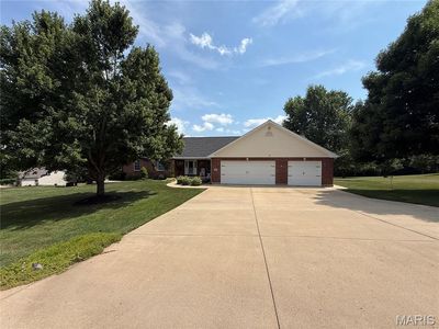 208 Pennant Dr