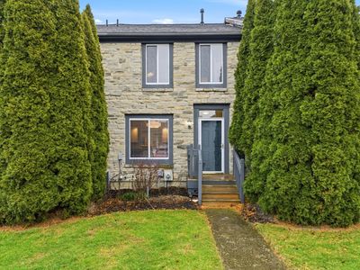 Property at 7027 Dublin Village Dr, Dublin, OH