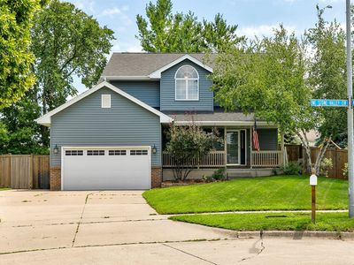 1201 NE Stone Valley Cir