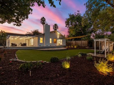 1304 Freda Ct