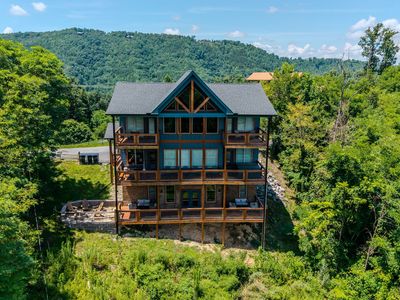 928 N Woodland Dr