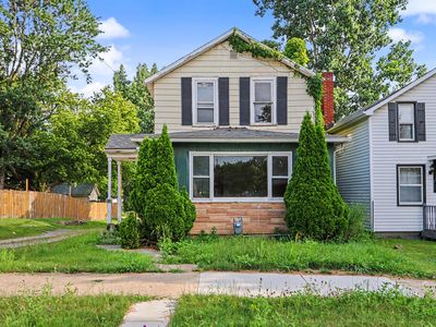 219 Spring St