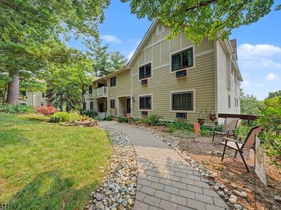 20 Foxwood Dr