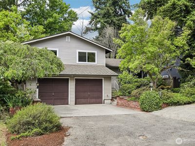 7509 42nd Avenue NE
