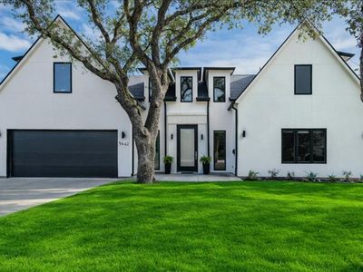 3942 Rochelle Dr