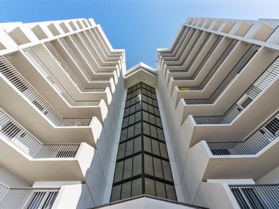 1660 Gulf Blvd PENTHOUSE 2