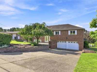 380 Helen Ave