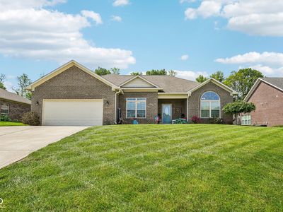 4911 E Daisy Ln