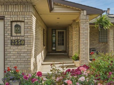 2550 Farisita Dr