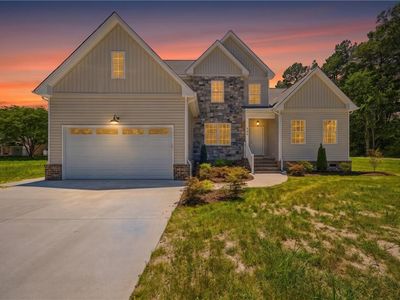 403 Pointe Vista Dr