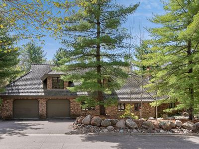18217 Woolman Dr