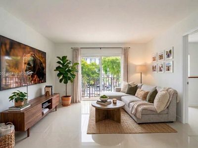 4709 NW 7th St APT 305-9
