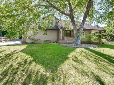 1200 S Sagebrush St