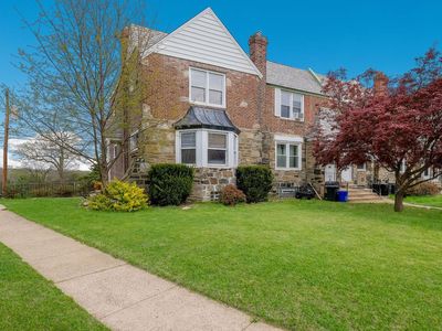 136 Academy Ln