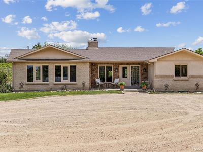 6610 Meadowbrook Lane