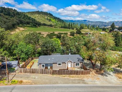4458 Shoestring Rd
