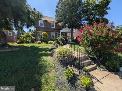1510 E Cardeza St