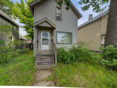 Property at 633 E 8th St, Traverse City, MI