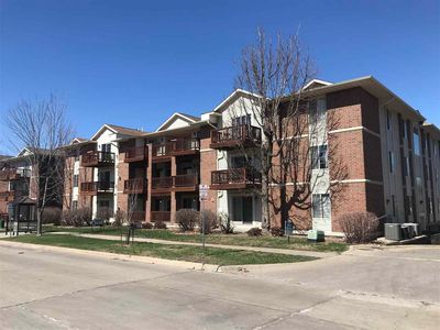 454 W Side Dr