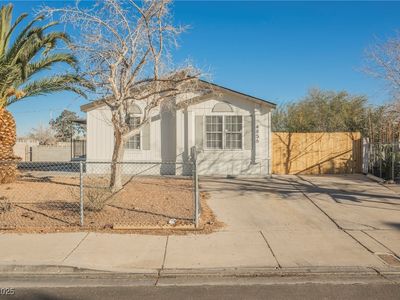 4856 Vista Flora Way