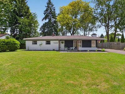 1525 Larrys Dr