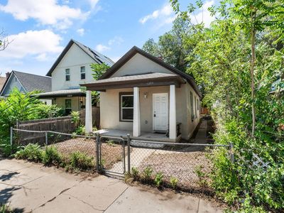 1209 E Orman Ave