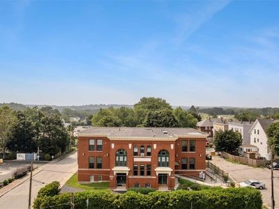 1044 Social St Unit F