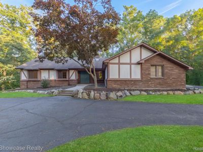 Property at 6138 Sundance Trl, Brighton, MI