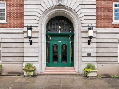 2015 NW Flanders St APT 513