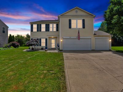 9979 Pine Grove Ct