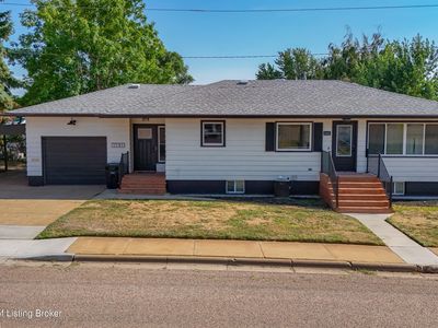 1141 2nd St W