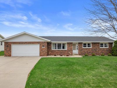 864 Mayer LANE