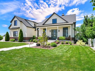 151 N Welden Way