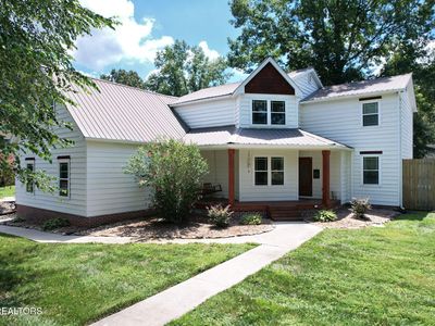 446 Hickory Hills Dr SE