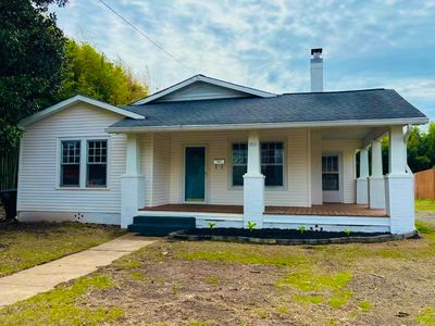 1103 W Main St