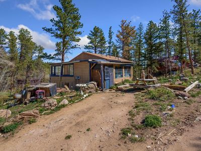 151 Columbine Dr