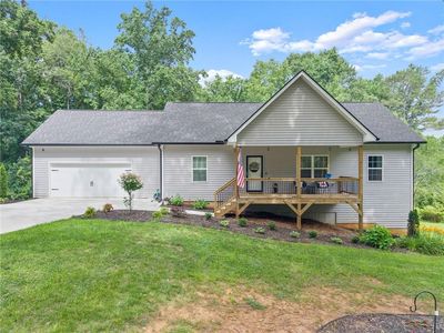 7280 Log Cabin Rd