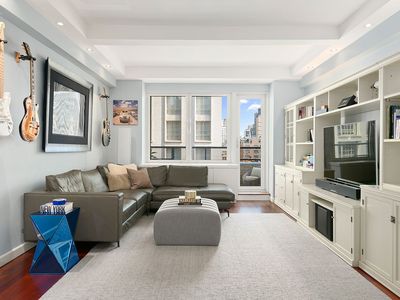 120 E 79th St APT 14C