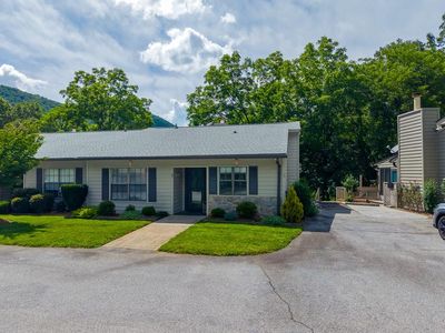 Property at 27 Plum Tree Ln, Franklin, NC
