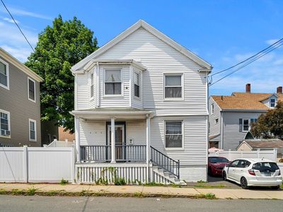 52 Mason St