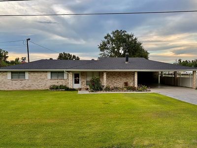 1004 Bayou Blue Rd