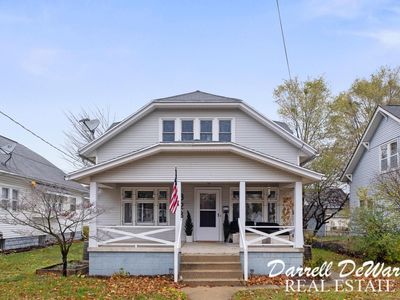 823 Webster St NW