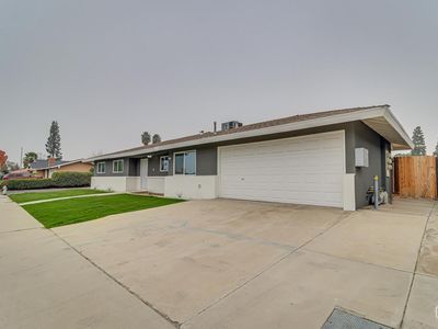 1001 Mira Loma Dr