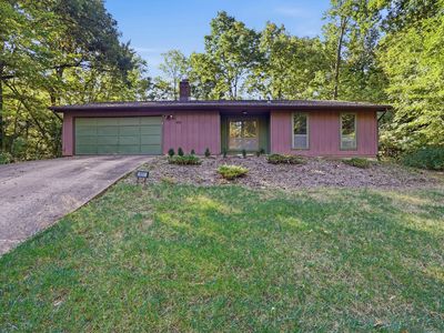 831 Oak Lawn Dr
