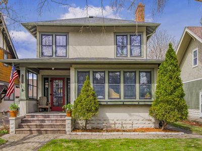 1327 Fairmount Ave