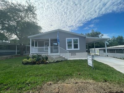 90 Barry Ct