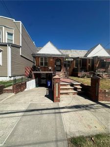 3915 Clarendon Rd