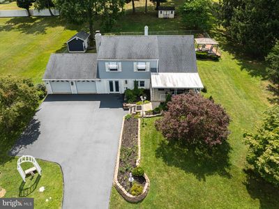 39 Rossiter Ave