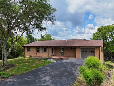 1729 Mountainside Dr
